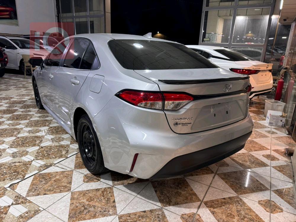 تۆیۆتا کۆرۆلا